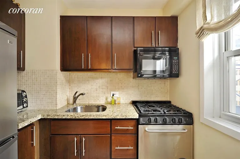 New York City Real Estate | View 446 East 86th Street, 10C | Kitchen | View 3