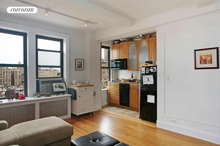 New York City Real Estate | View 41 West 72Nd Street, 16G | Living Room | View 3