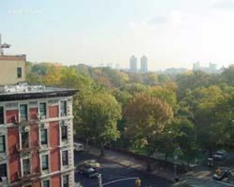 New York City Real Estate | View 400 Central Park West, 8T | room 2 | View 3