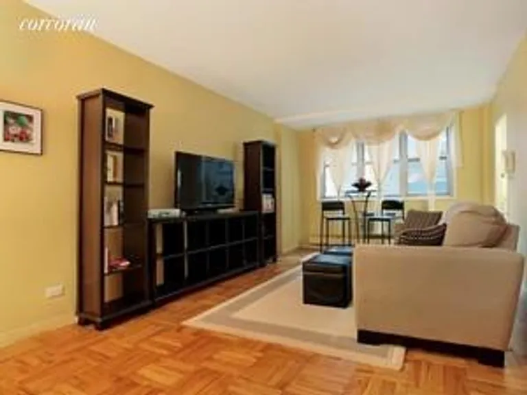 New York City Real Estate | View 63 East 9th Street, 5D | 1 Bath | View 1