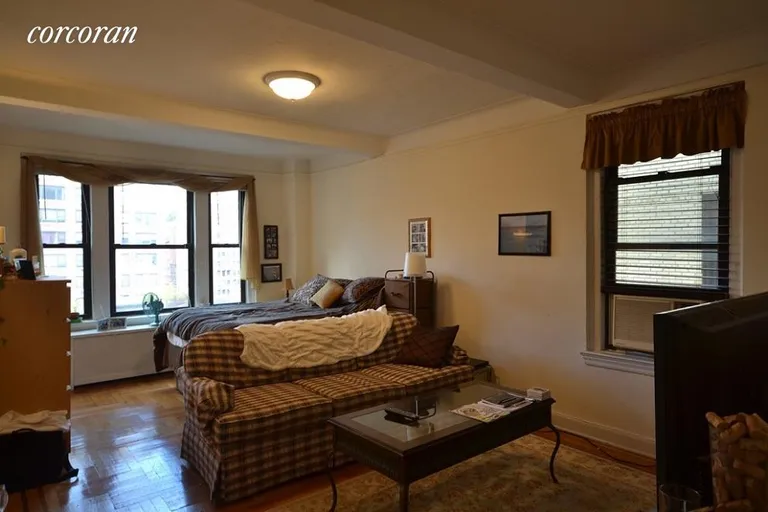 New York City Real Estate | View 201 West 77th Street, 16H | 1 Bath | View 1