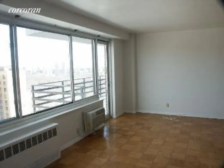 New York City Real Estate | View 400 Central Park West, 19J | 1 Bed, 1 Bath | View 1