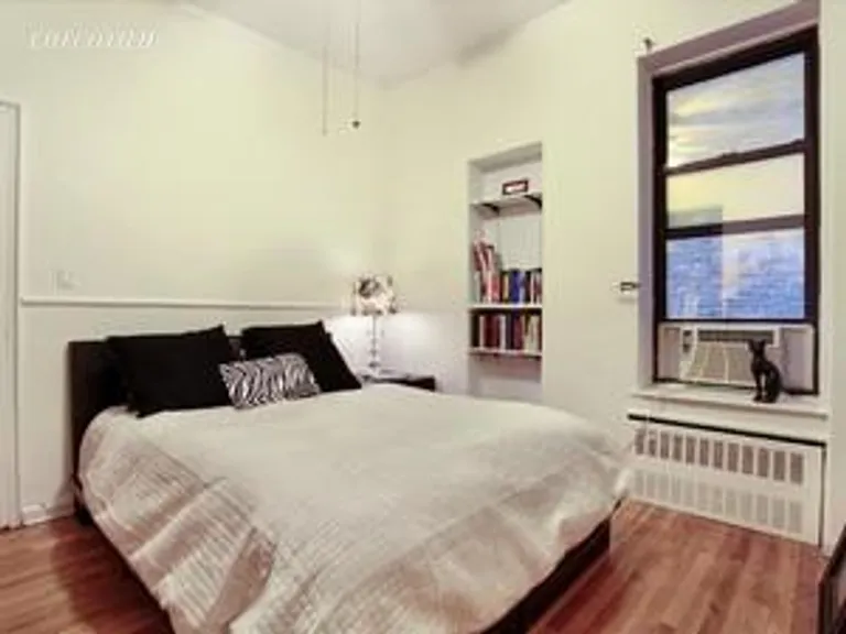 New York City Real Estate | View 30 East 95th Street, 3F | room 2 | View 3