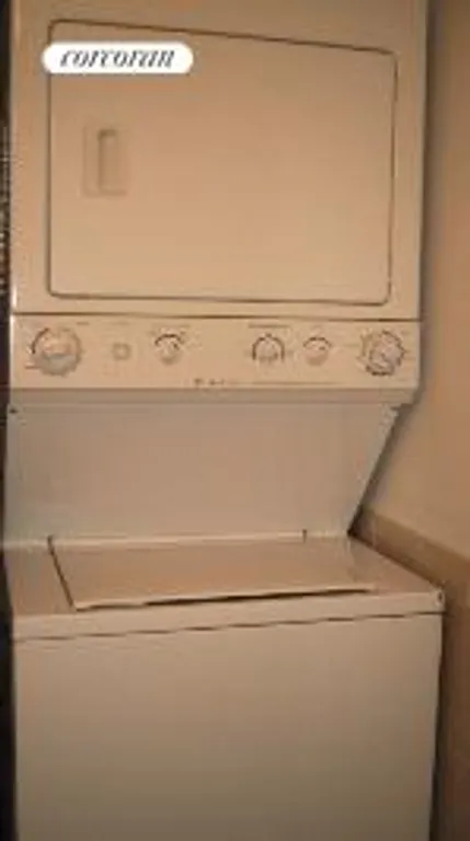 New York City Real Estate | View 152 Willow Place, 3rd fl | Full Sized Washer  | View 4