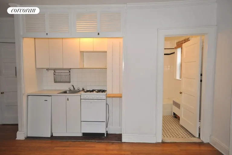 New York City Real Estate | View 81 Remsen Street, 4Front | room 1 | View 2