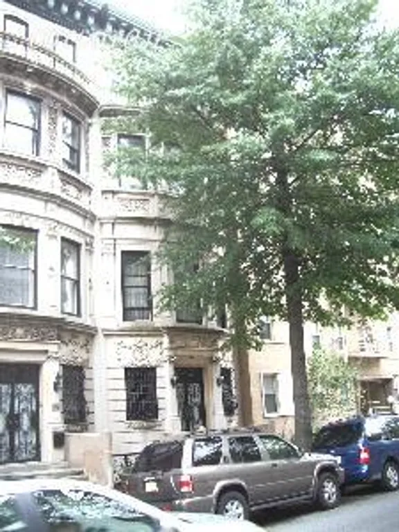 New York City Real Estate | View 106 8th Avenue, 4R | 1 Bed, 1 Bath | View 1