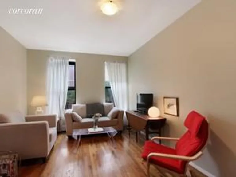 New York City Real Estate | View 706 Sackett Street, 2R | 1 Bed, 1 Bath | View 1
