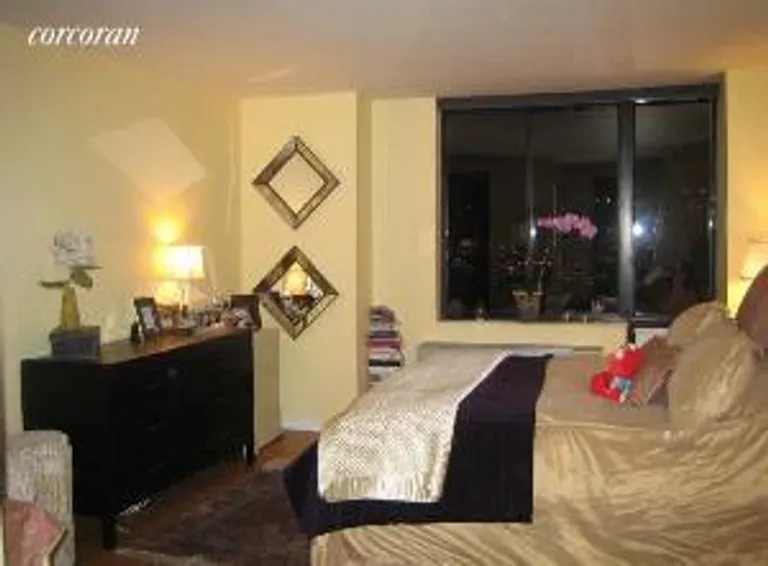 New York City Real Estate | View 255 East 49th Street, 28B | room 2 | View 3