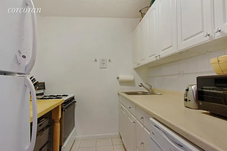 New York City Real Estate | View 77 East 12th Street, 18D | Kitchen | View 2