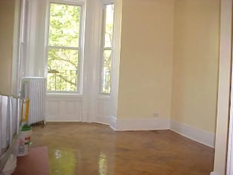 New York City Real Estate | View 252 Greene Avenue, 2A | room 2 | View 4