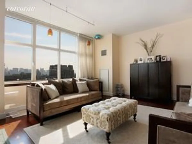 New York City Real Estate | View 181 East 90th Street, 22B | room 4 | View 5