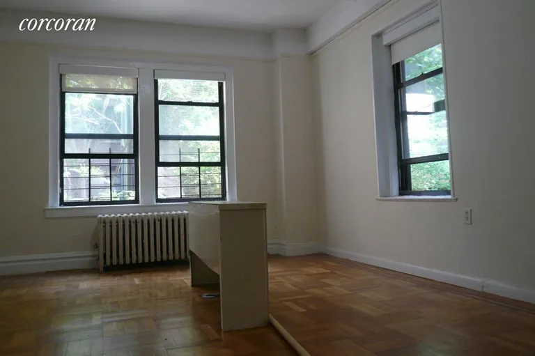 New York City Real Estate | View 133 West 71st Street, 2CD | 3 Beds, 2 Baths | View 1