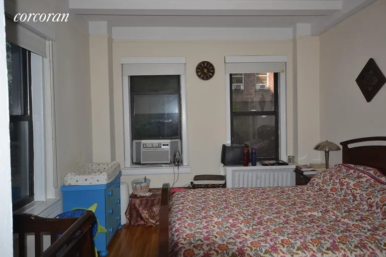 New York City Real Estate | View 133 West 71st Street, 2CD | room 4 | View 5
