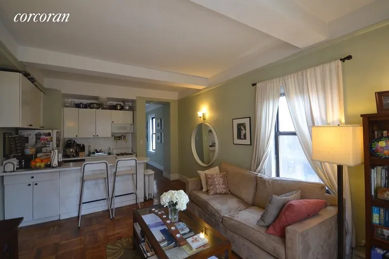 New York City Real Estate | View 133 West 71st Street, 9A | room 2 | View 3