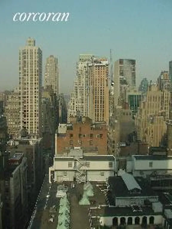 New York City Real Estate | View 425 Fifth Avenue, 33D | room 1 | View 2