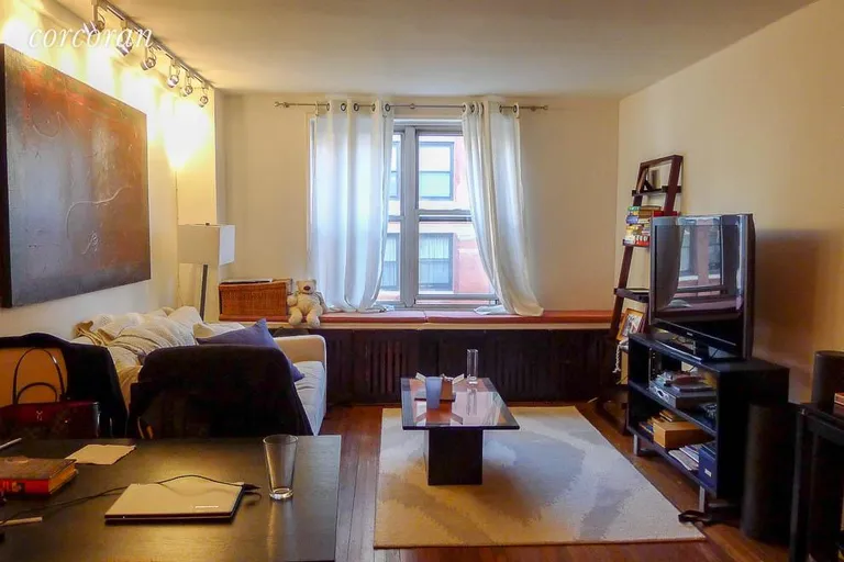 New York City Real Estate | View 88 Bleecker Street, 5G | room 1 | View 2