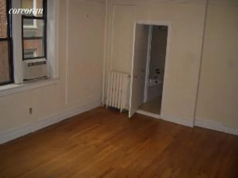 New York City Real Estate | View 74 Riverside Drive, 3R | room 1 | View 2