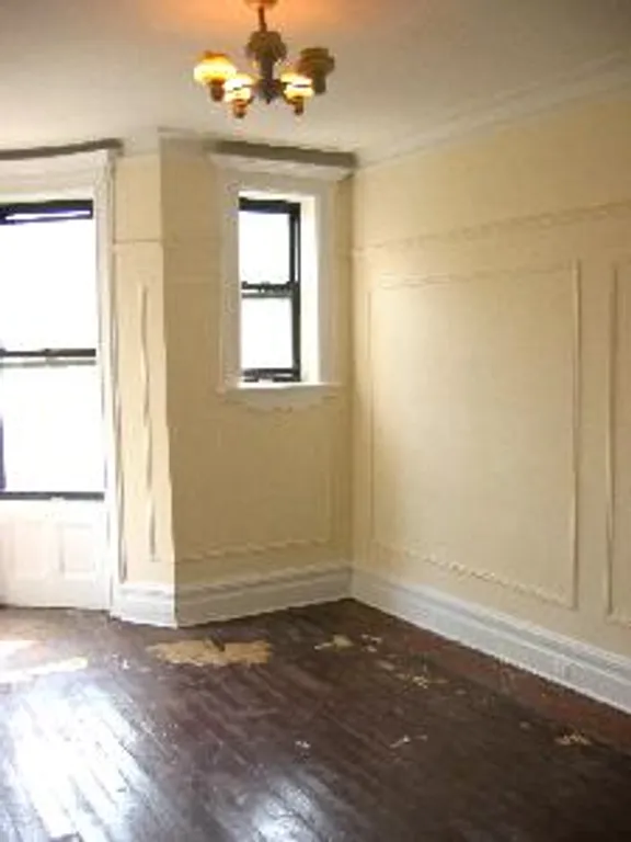 New York City Real Estate | View 769 Union Street, 2R | room 2 | View 3