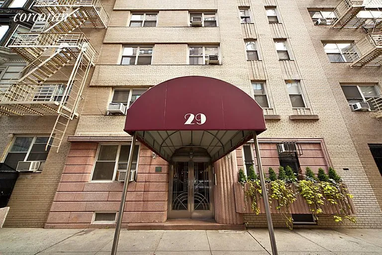 New York City Real Estate | View 29 West 64th Street, 2E | room 5 | View 6