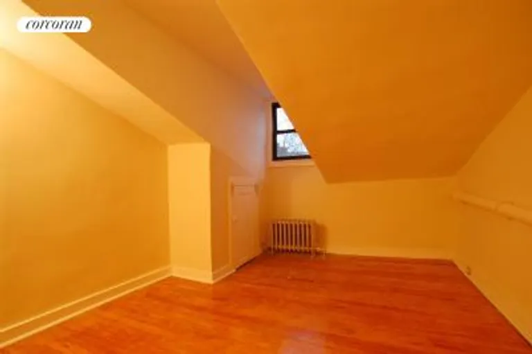 New York City Real Estate | View 349 Adelphi Street, 2 | room 4 | View 5