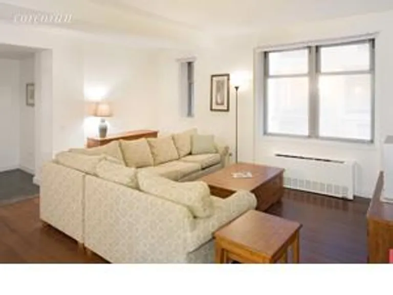 New York City Real Estate | View 100 West 58th Street, 4G | room 2 | View 3