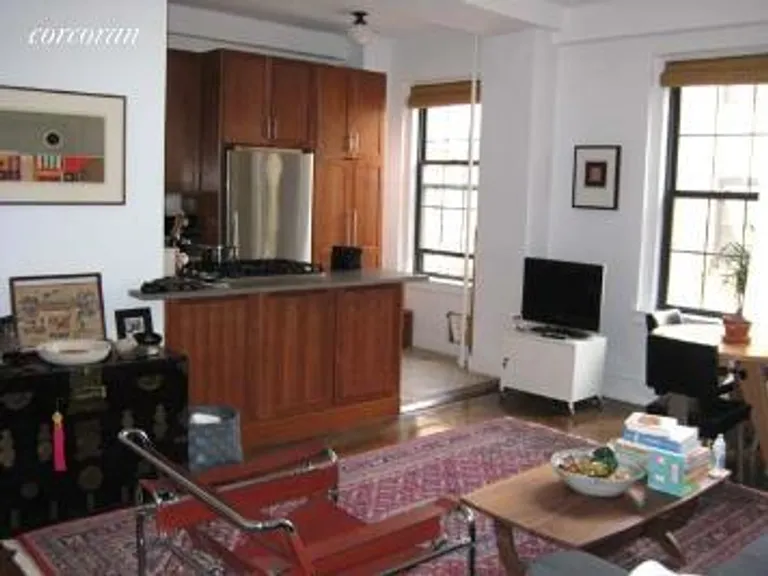 New York City Real Estate | View 90 8th Avenue, 5C | room 2 | View 3