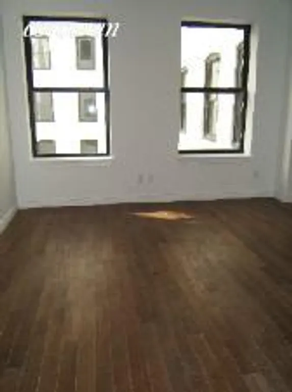 New York City Real Estate | View 225 Fifth Avenue, 8T | room 2 | View 3