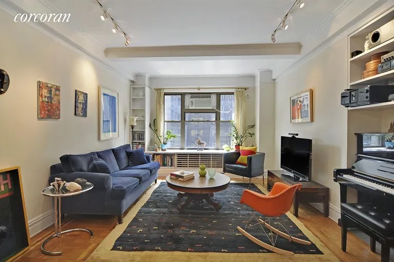 New York City Real Estate | View 670 West End Avenue, 8A | 3 Beds, 2 Baths | View 1