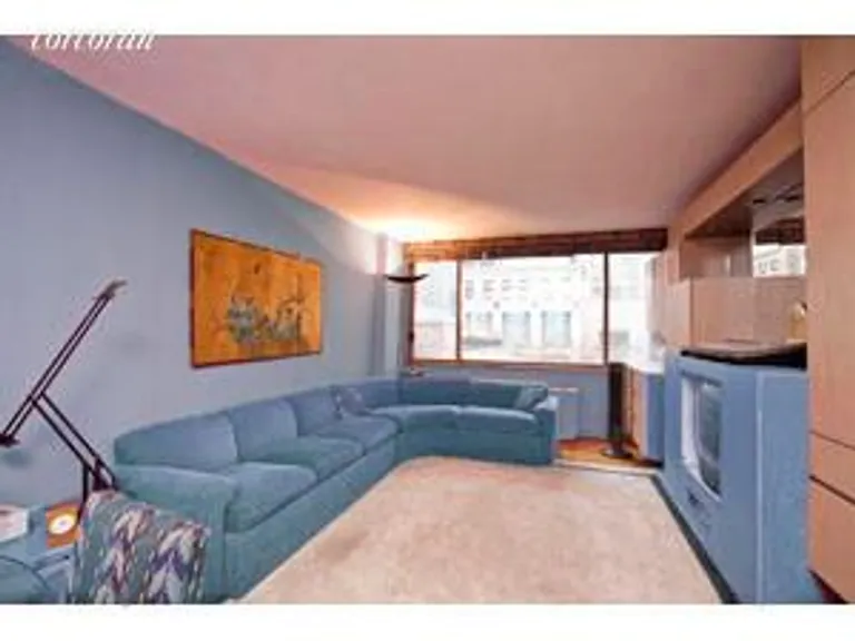 New York City Real Estate | View 350 West 50th Street, 3R | room 5 | View 6