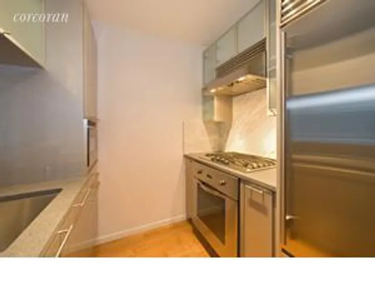 New York City Real Estate | View 200 Chambers Street, 7S | room 2 | View 3