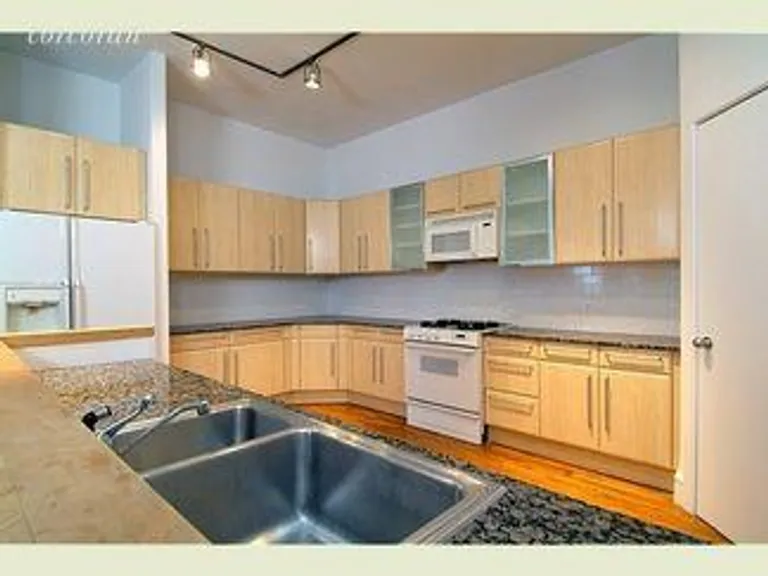 New York City Real Estate | View 116 West 14th Street, 8N | room 2 | View 3