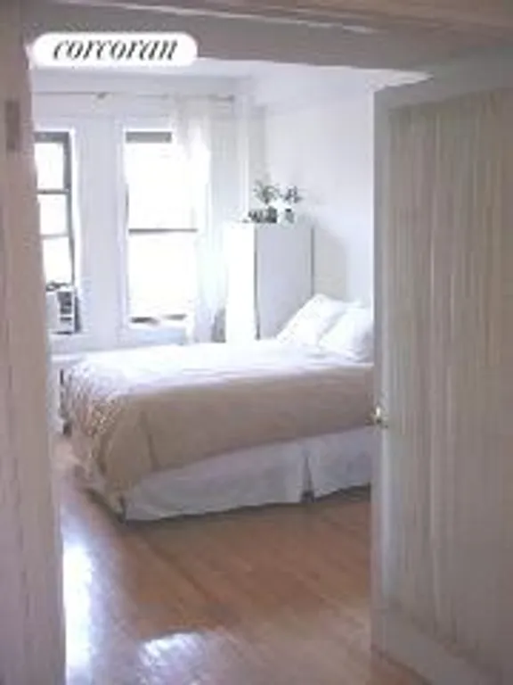 New York City Real Estate | View 41 West 72Nd Street, 17A | room 7 | View 8