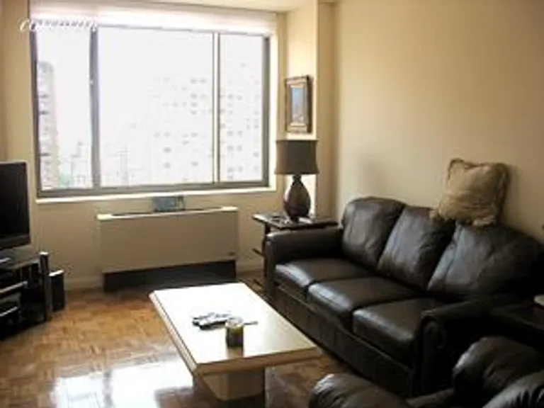New York City Real Estate | View 389 East 89th Street, 25E | 1 Bed, 1 Bath | View 1