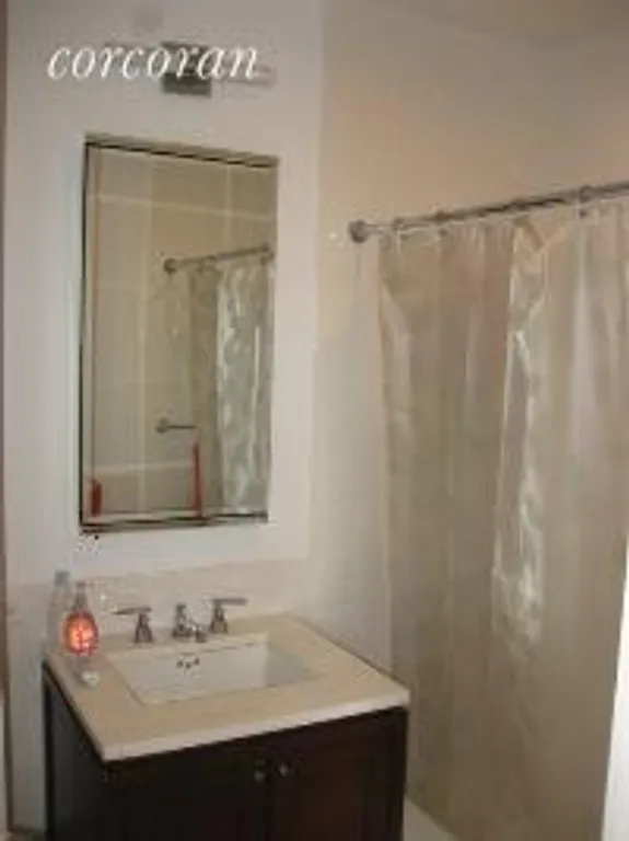 New York City Real Estate | View 1 Hanson Place, 10G | second Bathroom | View 9