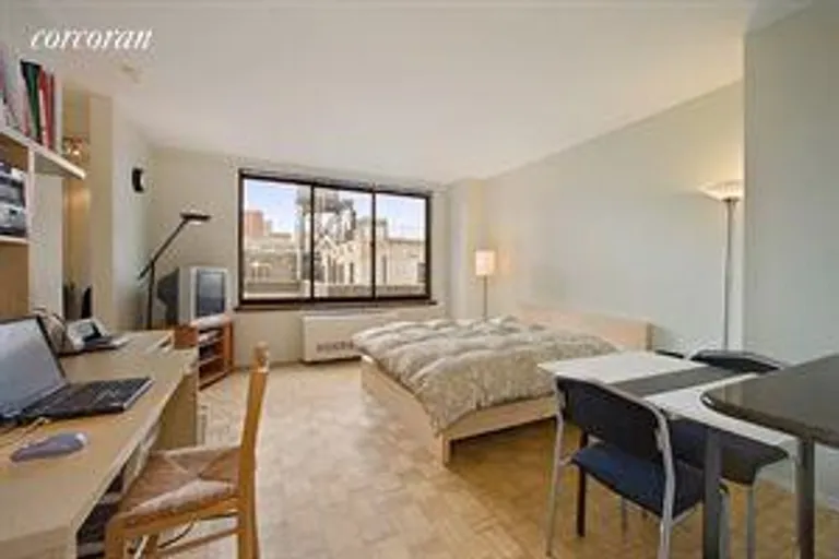 New York City Real Estate | View 250 West 89th Street, PH2A | 1 Bath | View 1