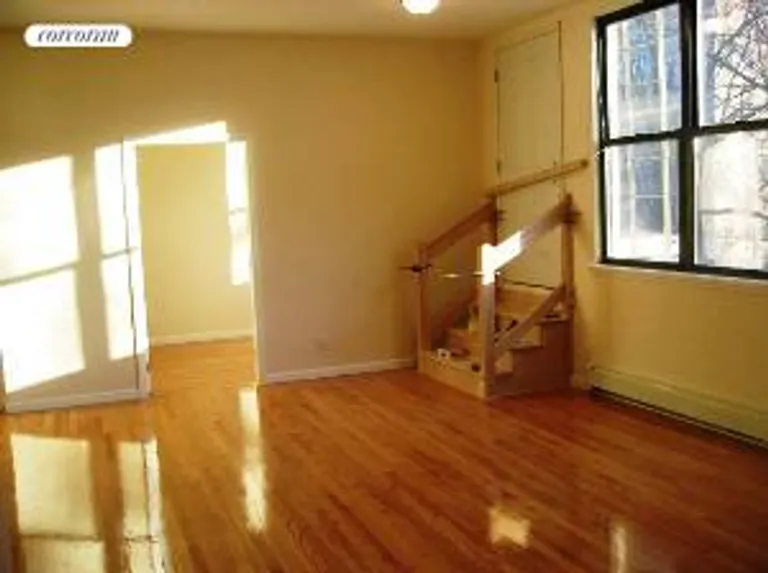 New York City Real Estate | View 274 Broadway, 3R | 2 Beds, 1 Bath | View 1