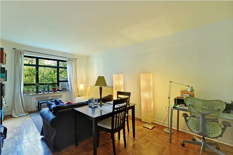 New York City Real Estate | View 100 Remsen Street, 2D | room 1 | View 2