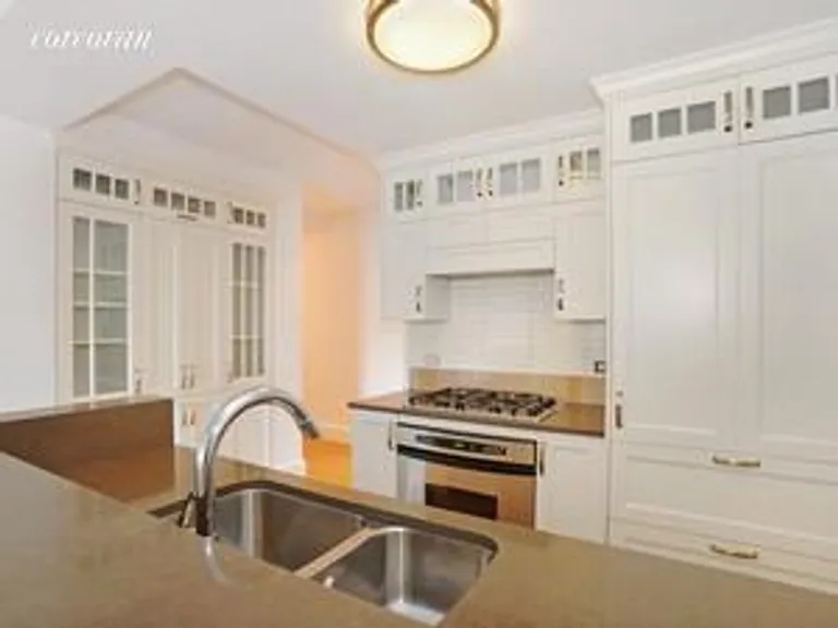 New York City Real Estate | View 27 West 72nd Street, 810 | Open kitchen | View 2