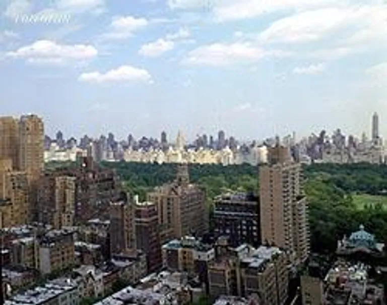 New York City Real Estate | View 111 West 67th Street, 33A | room 1 | View 2