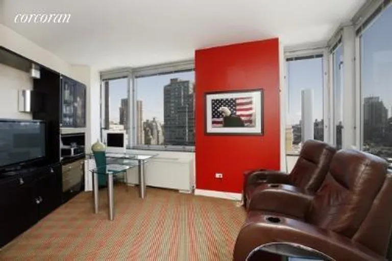 New York City Real Estate | View 150 Columbus Avenue, 17A | room 3 | View 4