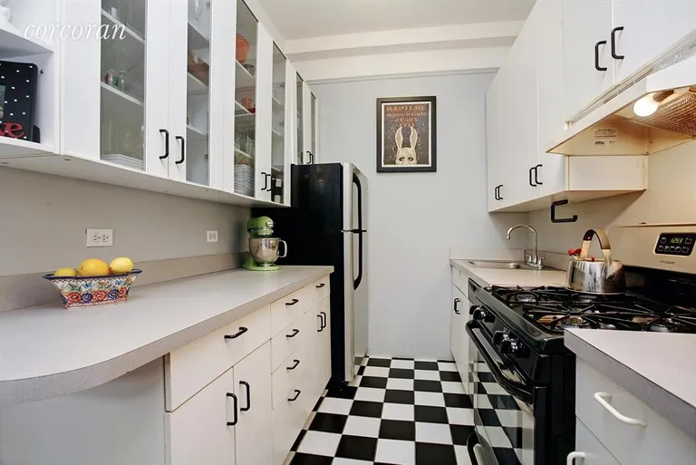 New York City Real Estate | View 317 West 87th Street, 1D | Kitchen | View 2