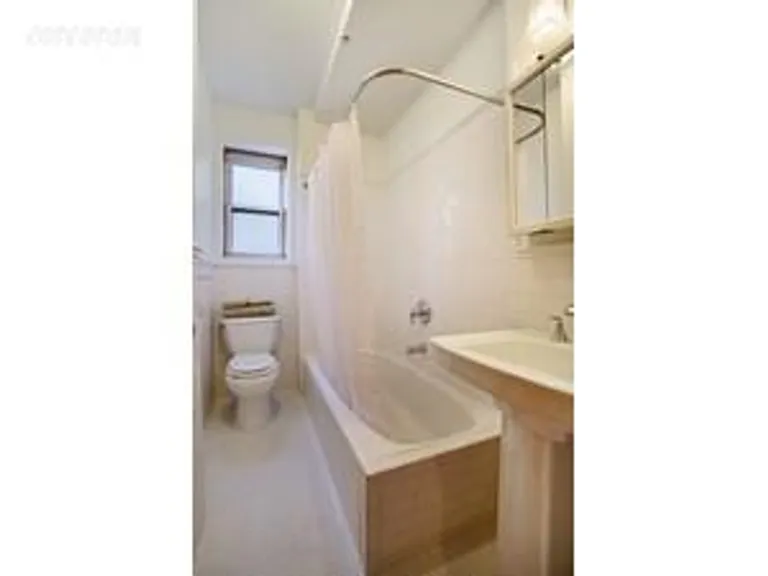 New York City Real Estate | View 215 West 88th Street, 10H | room 4 | View 5