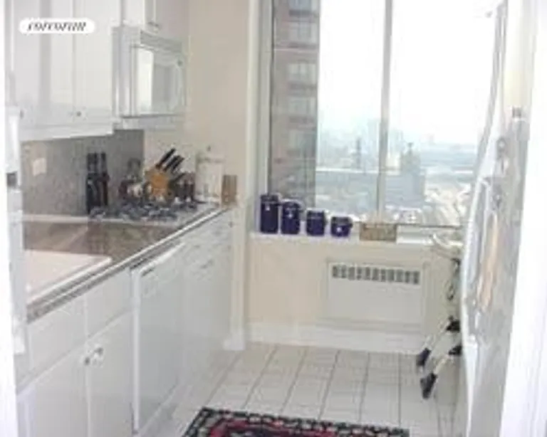 New York City Real Estate | View 200 Riverside Boulevard, 32A | room 5 | View 6