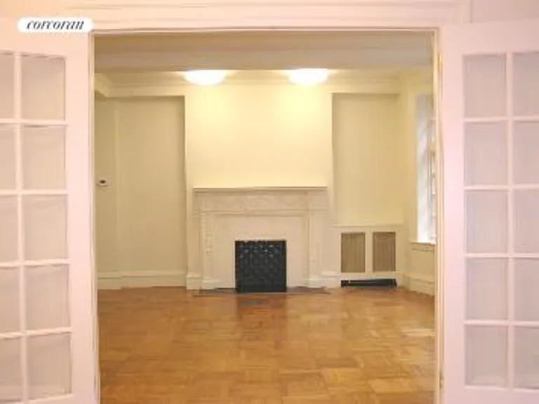 New York City Real Estate | View 40 East 62nd Street, 5E | room 7 | View 8