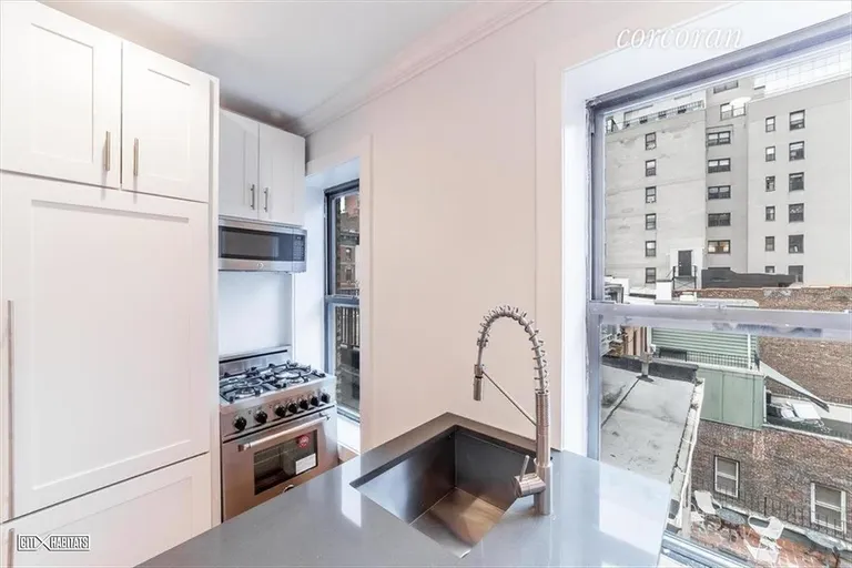 New York City Real Estate | View 88 Greenwich Street, 1316 | room 1 | View 2