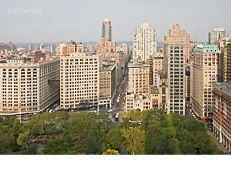 New York City Real Estate | View 45 East 25th Street, 32B | room 1 | View 2
