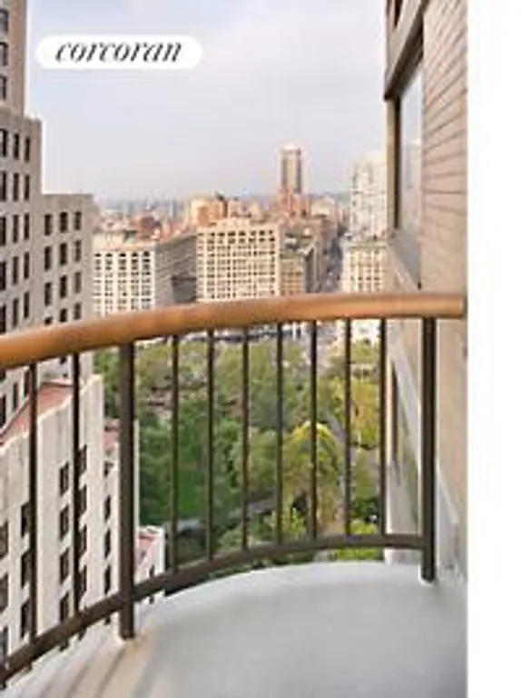 New York City Real Estate | View 45 East 25th Street, 32B | room 4 | View 5