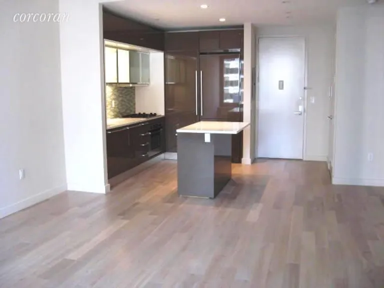 New York City Real Estate | View 75 Wall Street, 30K | 1 Bed, 2 Baths | View 1