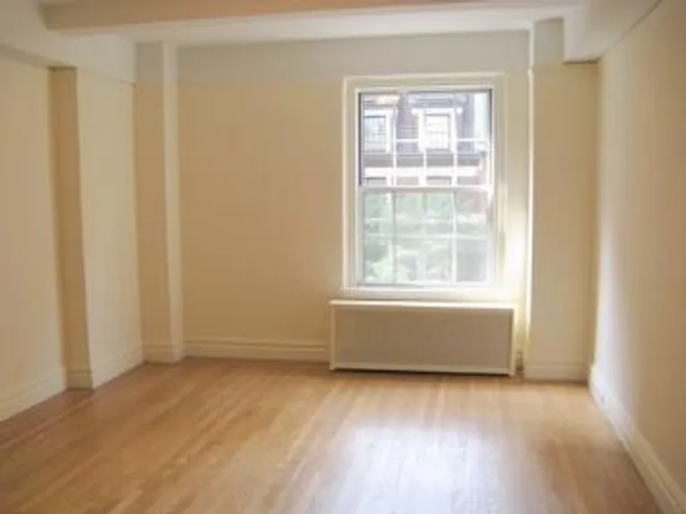 New York City Real Estate | View 21 West 86th Street, 504 | room 1 | View 2