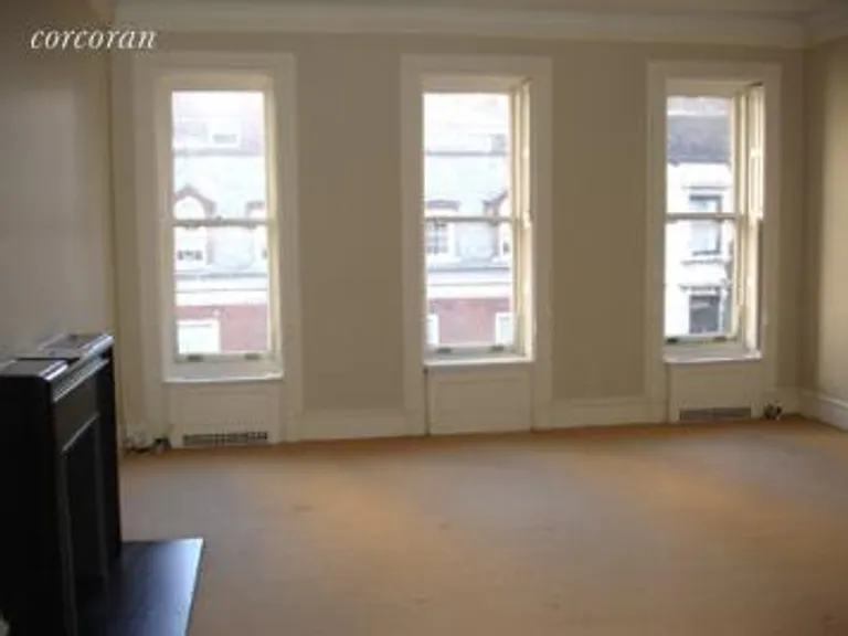 New York City Real Estate | View 40 East 75th Street, 5PH | room 1 | View 2